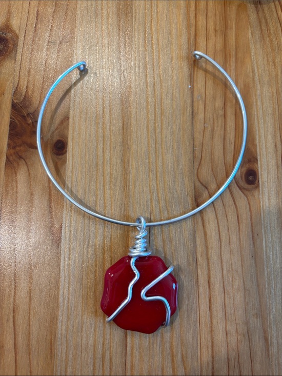 Jewelry - Red Pendant Bangle Necklace - Silver-Toned Wire Accent